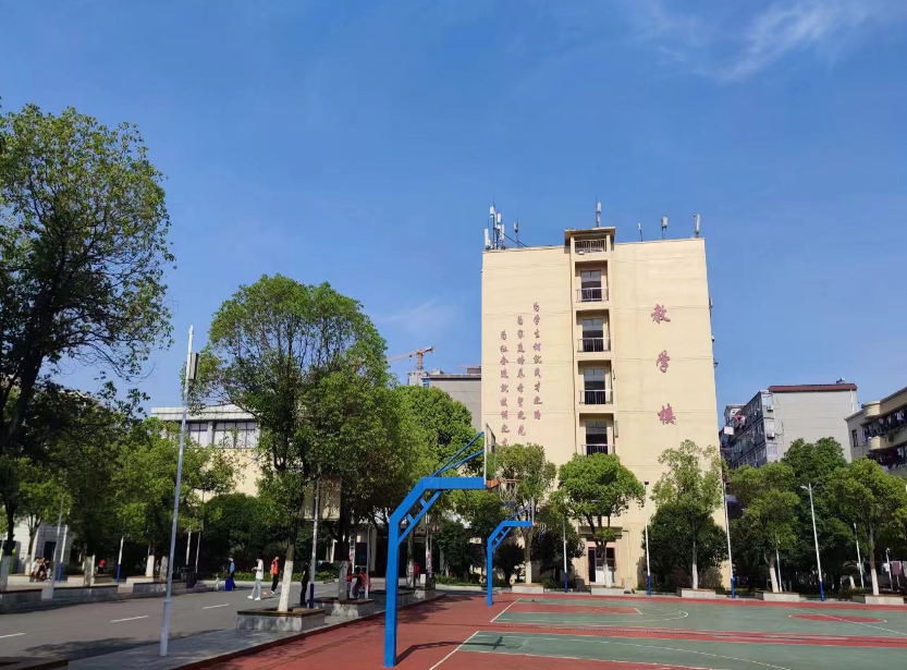 江西省化学工业高级技工学校图片